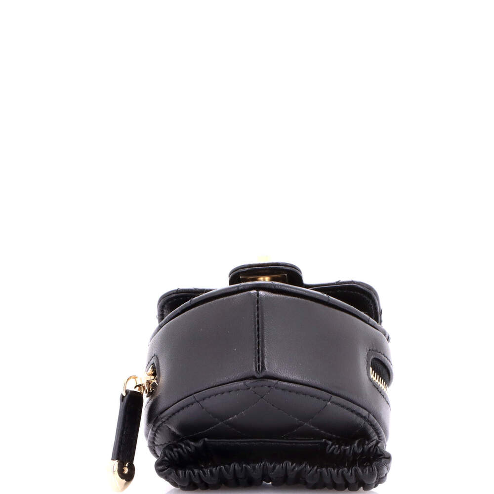 Chanel CC in Love Heart Arm Zip Coin Purse Quilted Lambskin - Picture 5 of 6